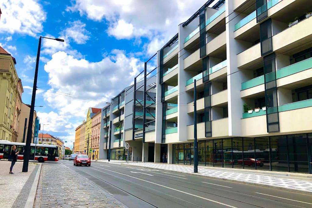 Modern Apartment • Garden • Near The City Center Prague Exterior photo